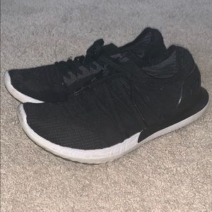 Underarmour athletic shoes